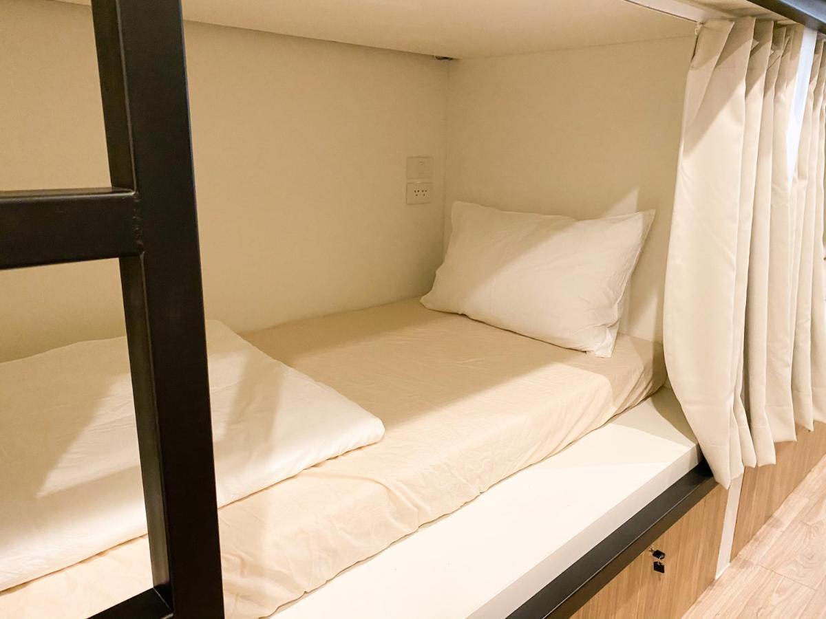Ben&Pooh Hostel 방콕 외부 사진